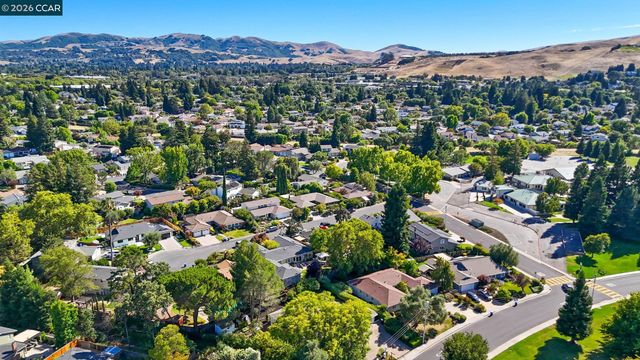 1517 Harlan Dr, Danville, CA 94526