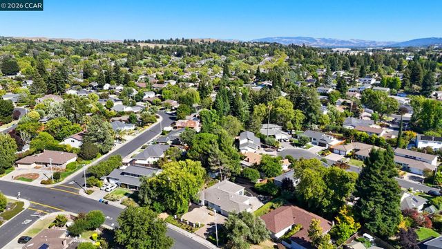 1517 Harlan Dr, Danville, CA 94526