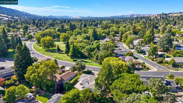 1517 Harlan Dr, Danville, CA 94526