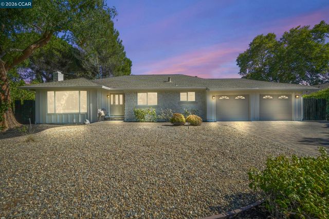 1517 Harlan Dr, Danville, CA 94526