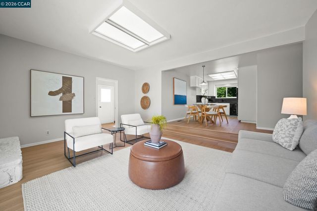 1517 Harlan Dr, Danville, CA 94526