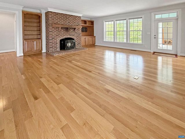 1025 E PELHAM DR, Keswick, VA 22947