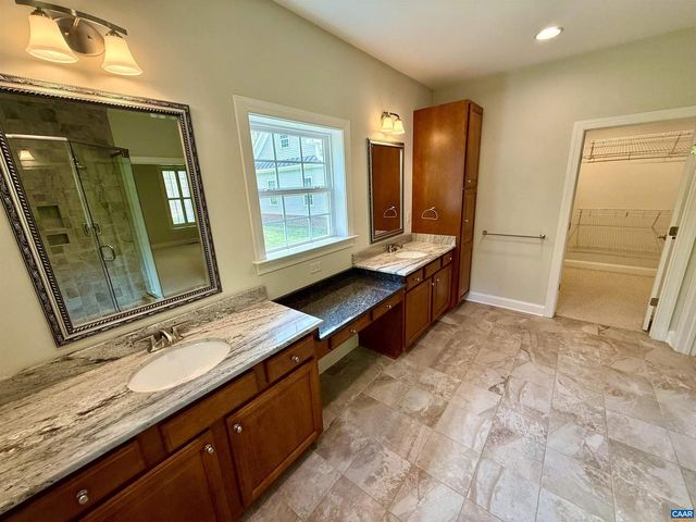1025 E PELHAM DR, Keswick, VA 22947
