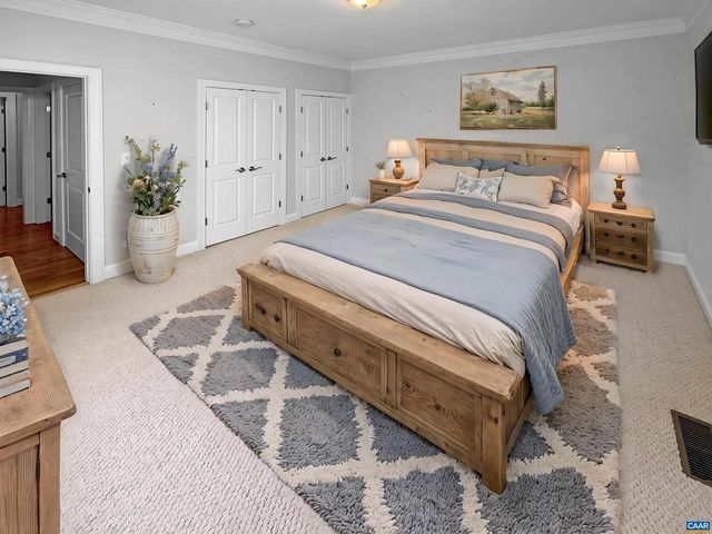 1025 E PELHAM DR, Keswick, VA 22947