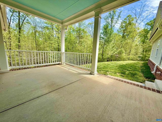 1025 E PELHAM DR, Keswick, VA 22947