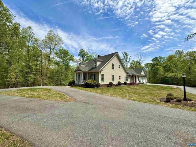 1025 E PELHAM DR, Keswick, VA 22947