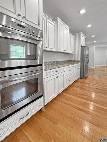 1025 E PELHAM DR, Keswick, VA 22947