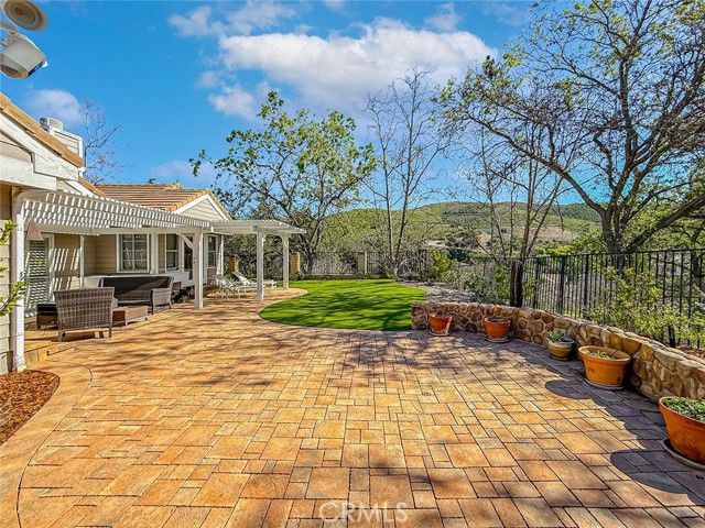 491 Twin Oaks Court, Thousand Oaks, CA 91362