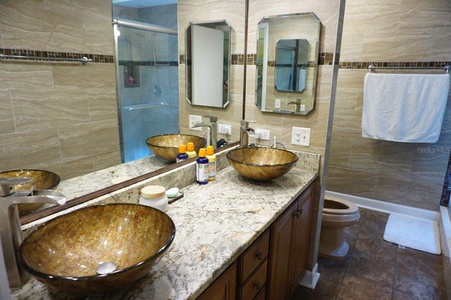 1873 MAZO MANOR 5, Lutz, FL 33558