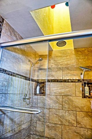 1873 MAZO MANOR 5, Lutz, FL 33558