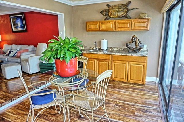 1873 MAZO MANOR 5, Lutz, FL 33558