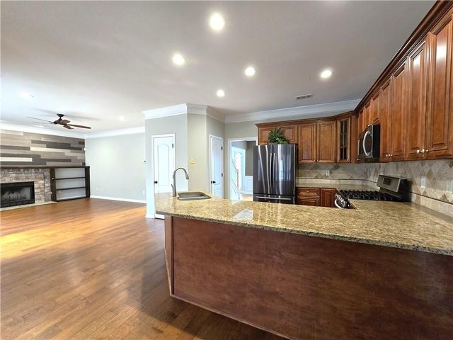 2833 Savannah Walk Cove, Suwanee, GA 30024