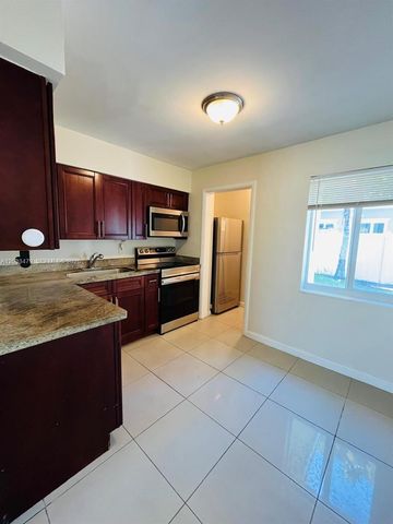 2500 NW 9th Lane 1, Wilton Manors, FL 33311