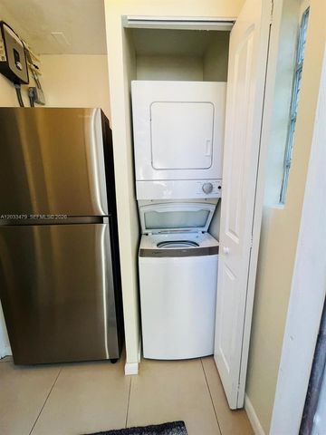 2500 NW 9th Lane 1, Wilton Manors, FL 33311