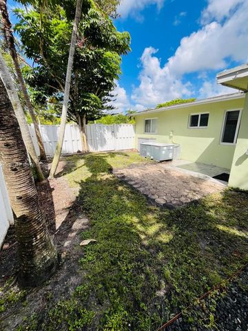 2500 NW 9th Lane 1, Wilton Manors, FL 33311