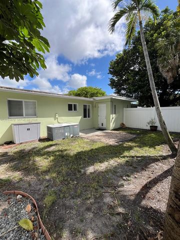 2500 NW 9th Lane 1, Wilton Manors, FL 33311
