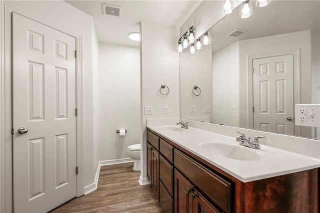 3529 Marsh Street, Fayetteville, AR 72704