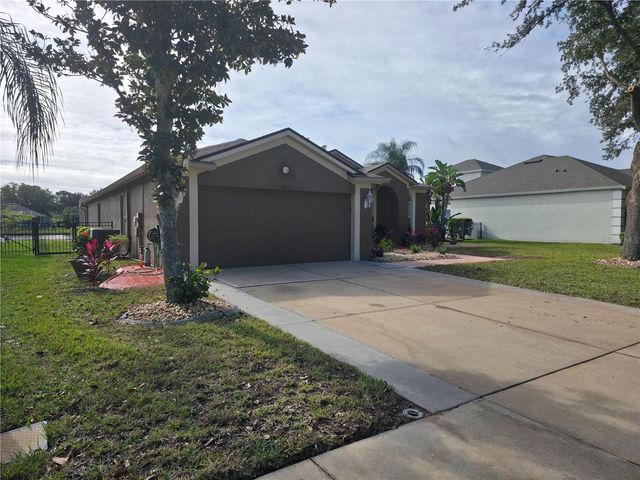 19111 FERN MEADOW LOOP, Lutz, FL 33558