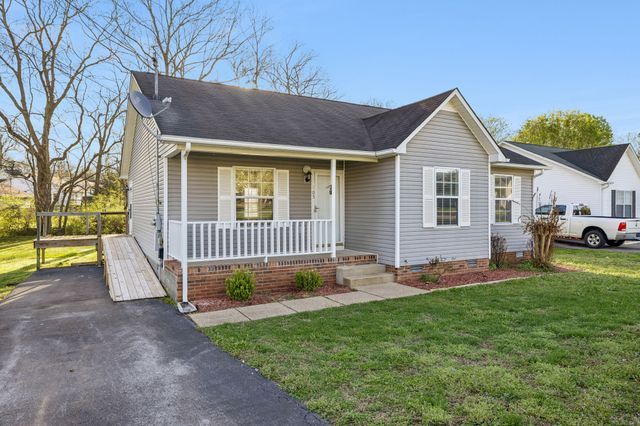 105 Tommy Dr, Columbia, TN 38401