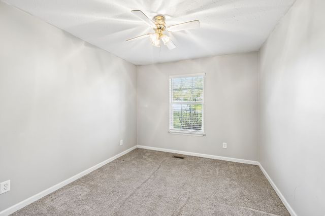 105 Tommy Dr, Columbia, TN 38401