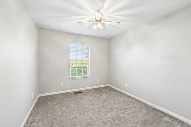 105 Tommy Dr, Columbia, TN 38401