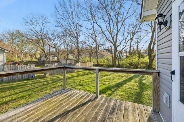 105 Tommy Dr, Columbia, TN 38401