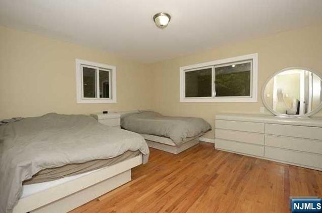 16-26 Alden Terrace, Fair Lawn, NJ 07410