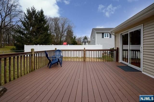16-26 Alden Terrace, Fair Lawn, NJ 07410