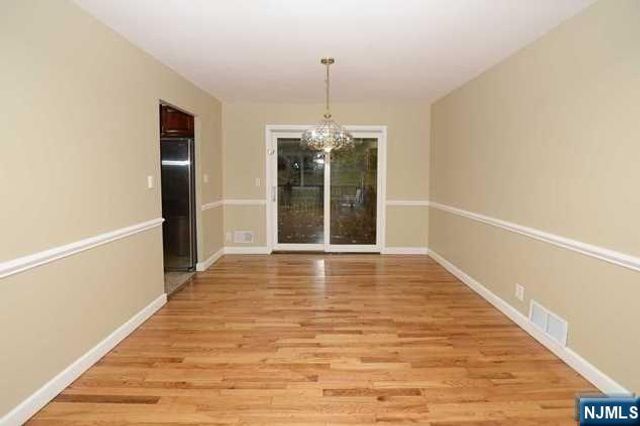 16-26 Alden Terrace, Fair Lawn, NJ 07410
