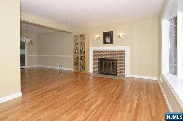 16-26 Alden Terrace, Fair Lawn, NJ 07410