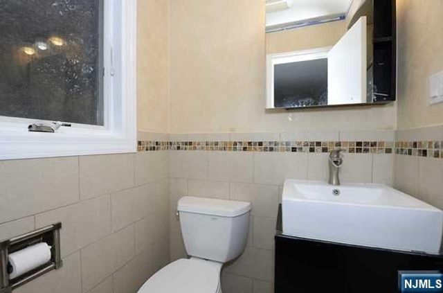 16-26 Alden Terrace, Fair Lawn, NJ 07410