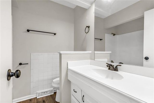 1101 S 19th Street, Blue Springs, MO 64015