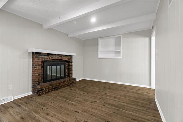 1101 S 19th Street, Blue Springs, MO 64015