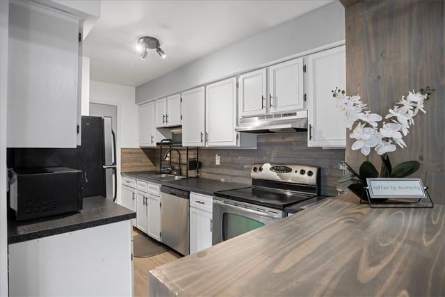 920 Margarite Drive D, Scott Twp, PA 15216