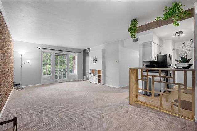 920 Margarite Drive D, Scott Twp, PA 15216