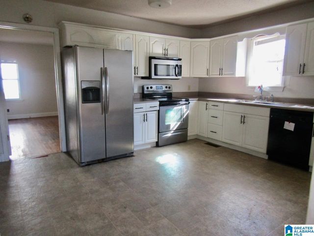 296 POPLAR STREET, West Blocton, AL 35184