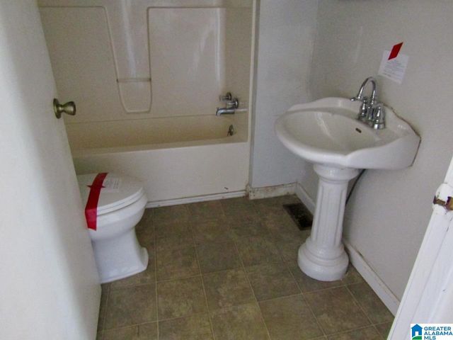 296 POPLAR STREET, West Blocton, AL 35184