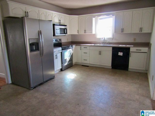 296 POPLAR STREET, West Blocton, AL 35184