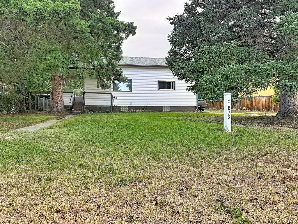 872 N Adams Avenue, Buffalo, WY 82834 photo 2