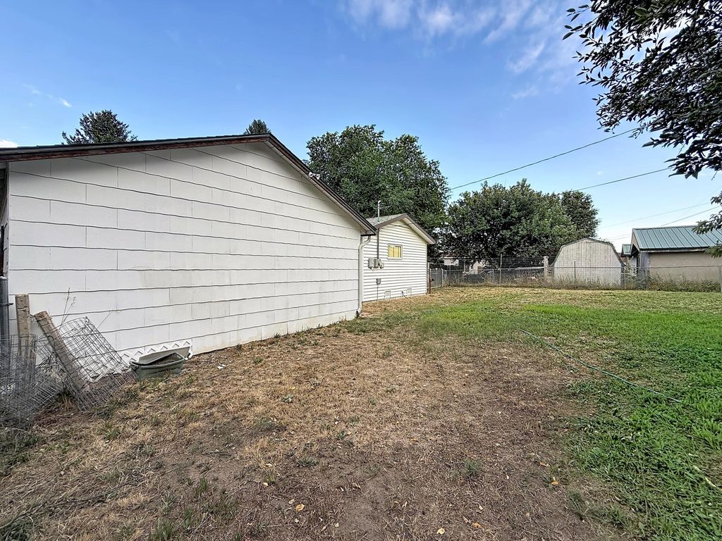 872 N Adams Avenue, Buffalo, WY 82834 photo 5