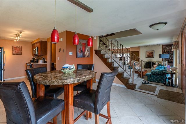 124 Harrogate, Amherst, NY 14221