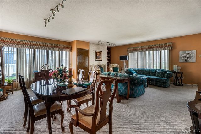 124 Harrogate, Amherst, NY 14221