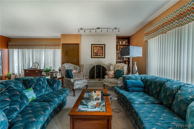 124 Harrogate, Amherst, NY 14221