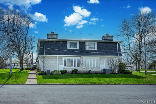 124 Harrogate, Amherst, NY 14221