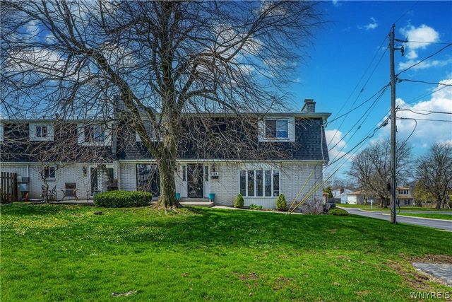 124 Harrogate, Amherst, NY 14221