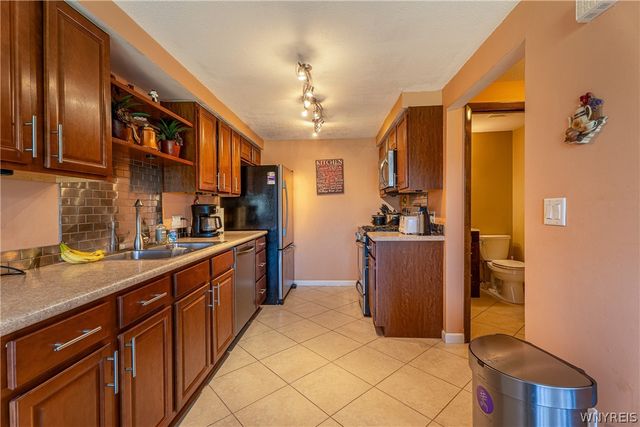 124 Harrogate, Amherst, NY 14221