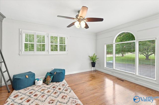 9011 Valley View Drive SE, Huntsville, AL 35802