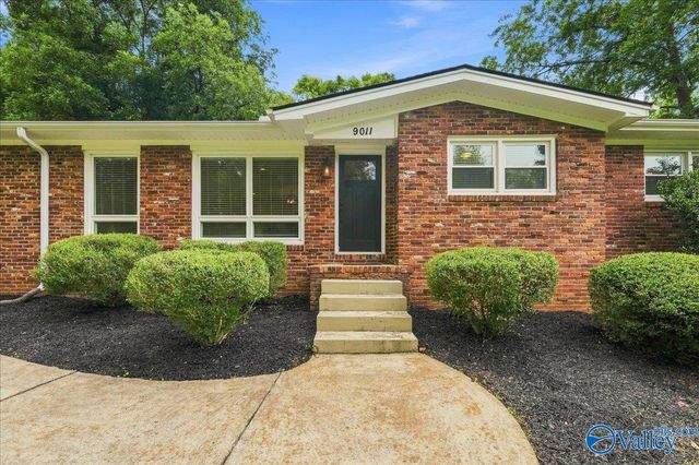 9011 Valley View Drive SE, Huntsville, AL 35802