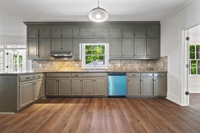 2120 Skyland Cove Lane, Snellville, GA 30078