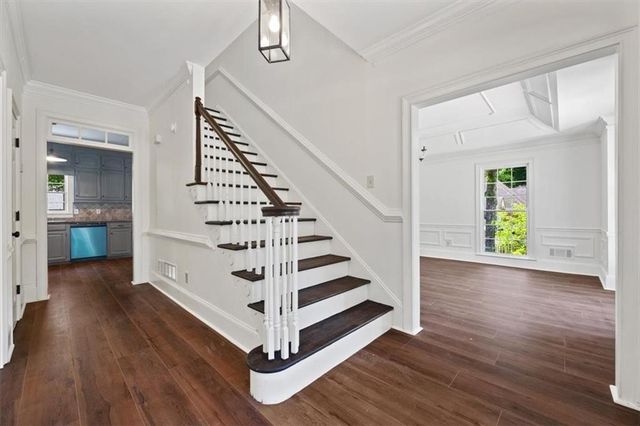 2120 Skyland Cove Lane, Snellville, GA 30078